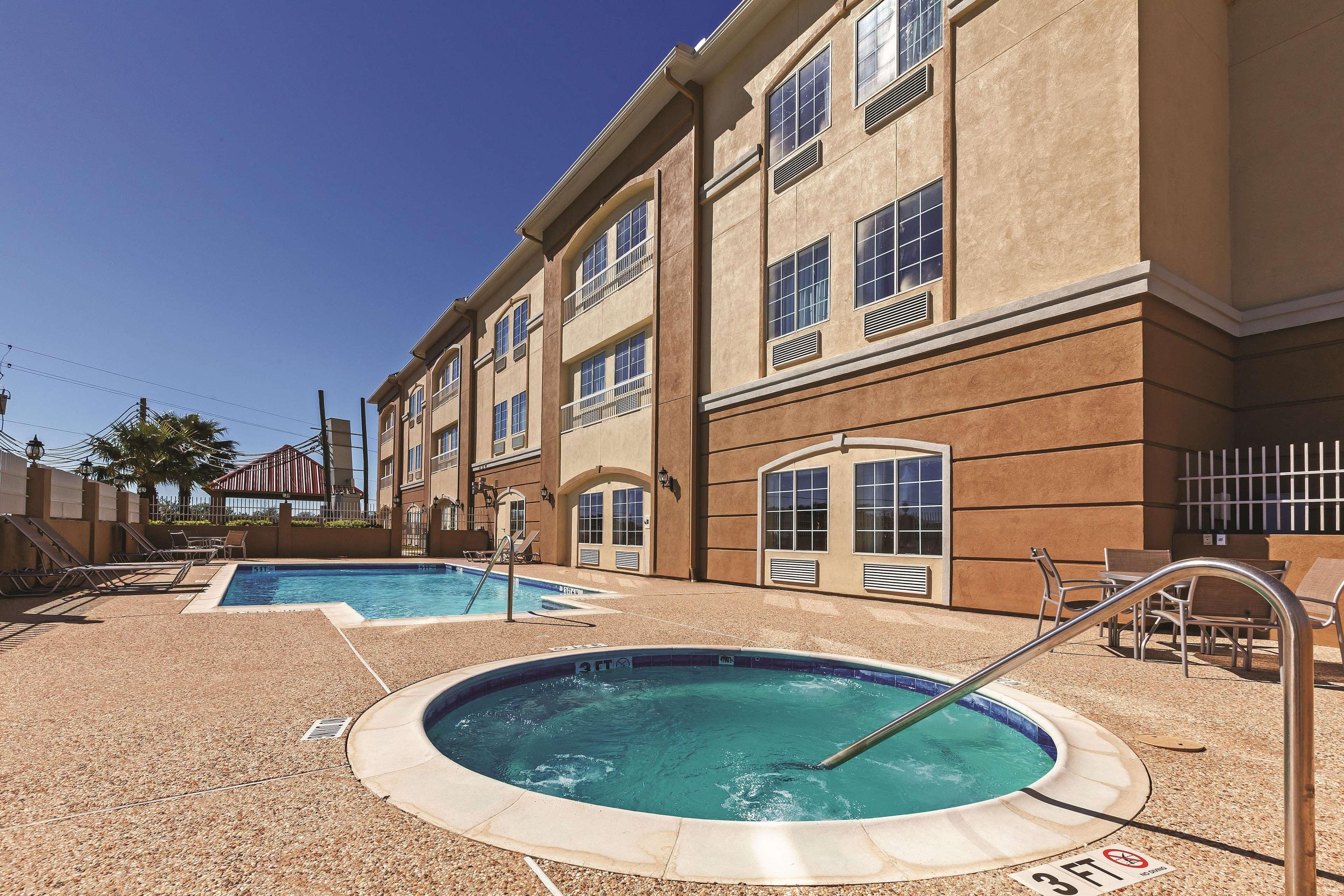 Hotel La Quinta By Wyndham 3*