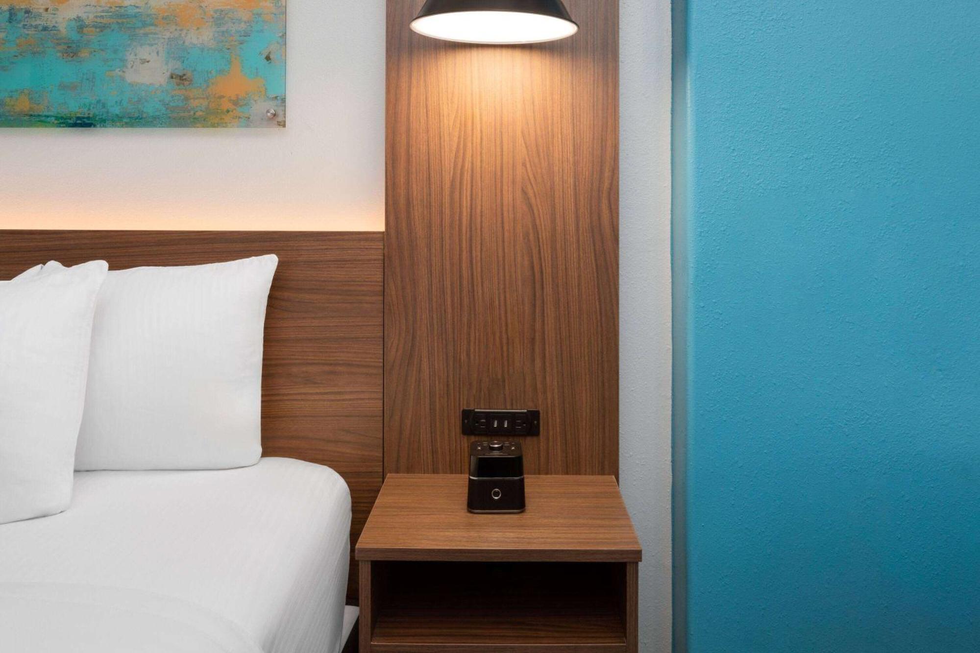 La Quinta By Wyndham Hotel