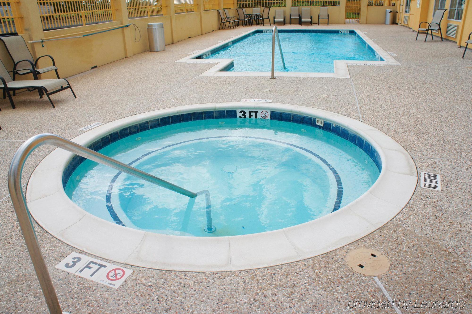 La Quinta By Wyndham Hotel Angleton